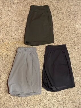 Uniqlo Mens Shorts Bundle (3) Gray Olive AIRism & Extra Stretch DRY-EX